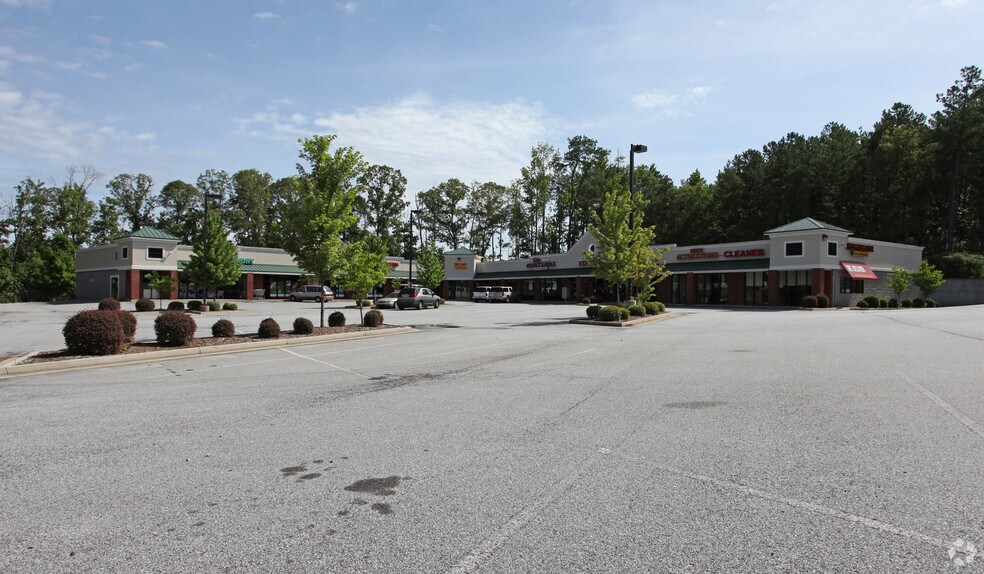 More Photos Of 1544 Tara Rd, Jonesboro General Retail For Lease