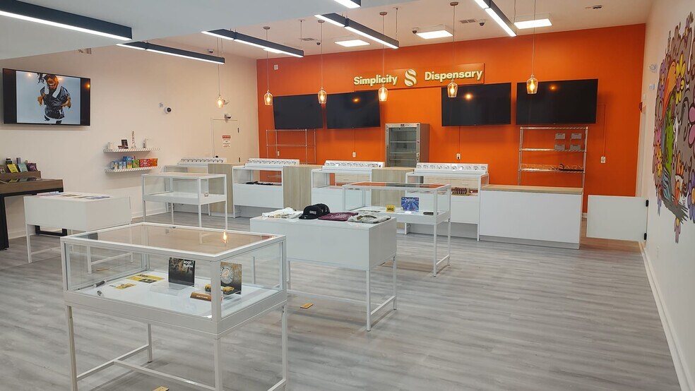 More Photos Of 135 Westboro Rd, North Grafton Storefront For Sale