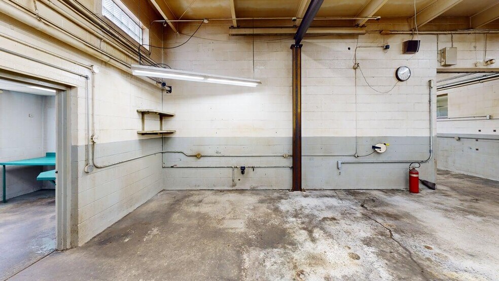 More Photos Of 261 Main St, North Tonawanda Manufacturing For Lease