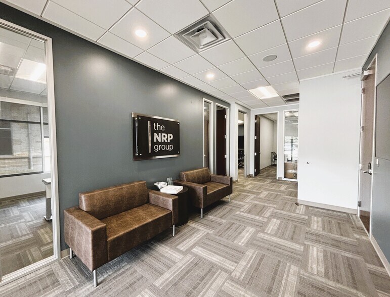 More Photos Of 14425 Falcon Head Blvd, Austin Office Residential For Lease