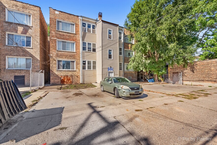 More Photos Of 7833 S Kingston Ave, Chicago Apartments For Sale