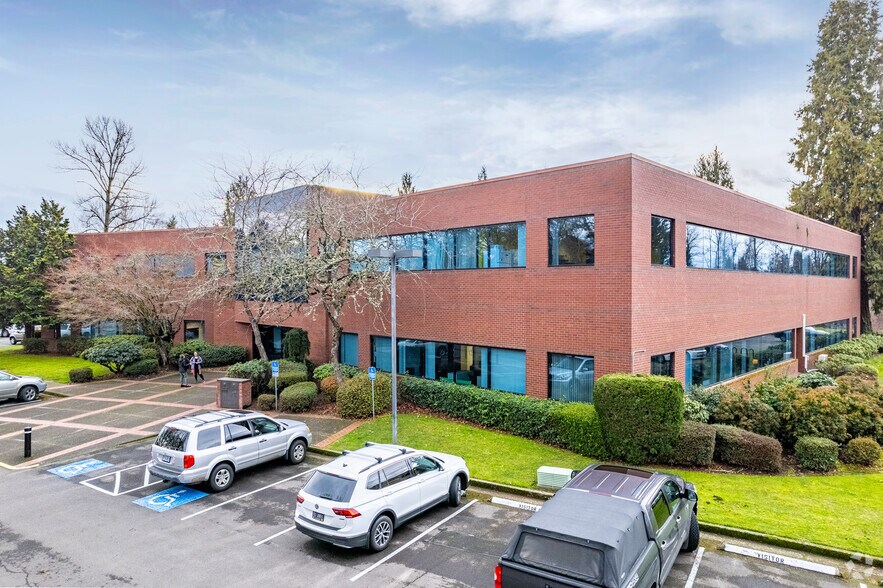 More Photos Of 1500 Valley River Dr, Eugene Unknown For Lease