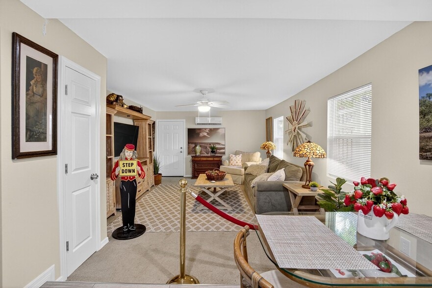 More Photos Of 805 N Wheeler St, Plant City Hospitality For Sale