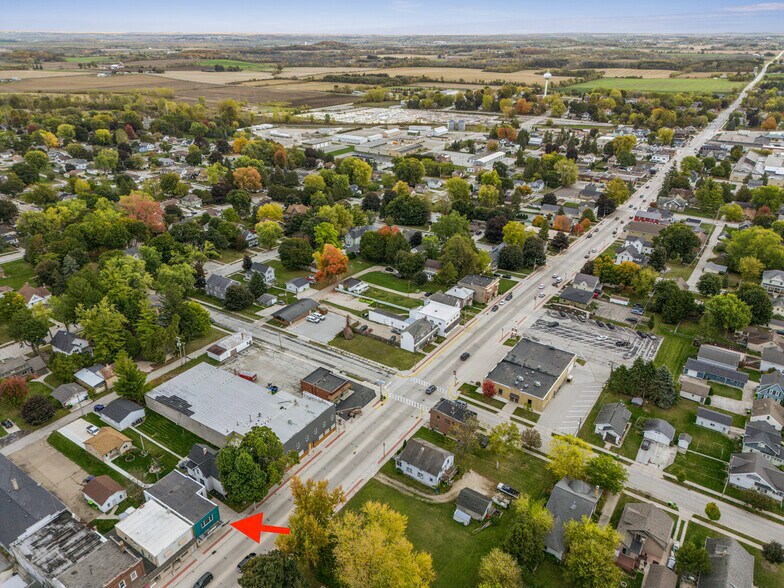 More Photos Of 2114 Wisconsin Ave, New Holstein Storefront Retail Residential For Sale