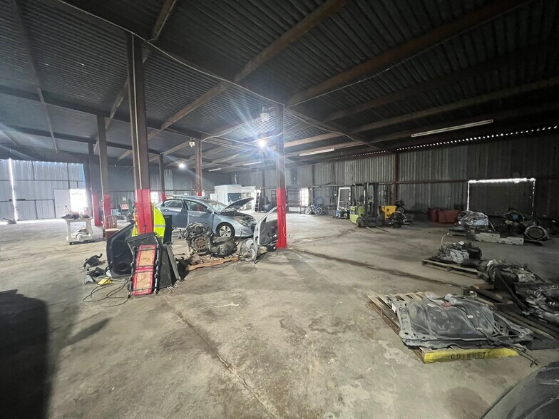 More Photos Of 2244 Highway 69 S, Greenville Warehouse For Lease