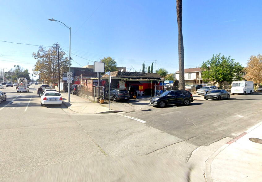 More Photos Of 4471 Santa Monica Blvd, Los Angeles Freestanding For Sale