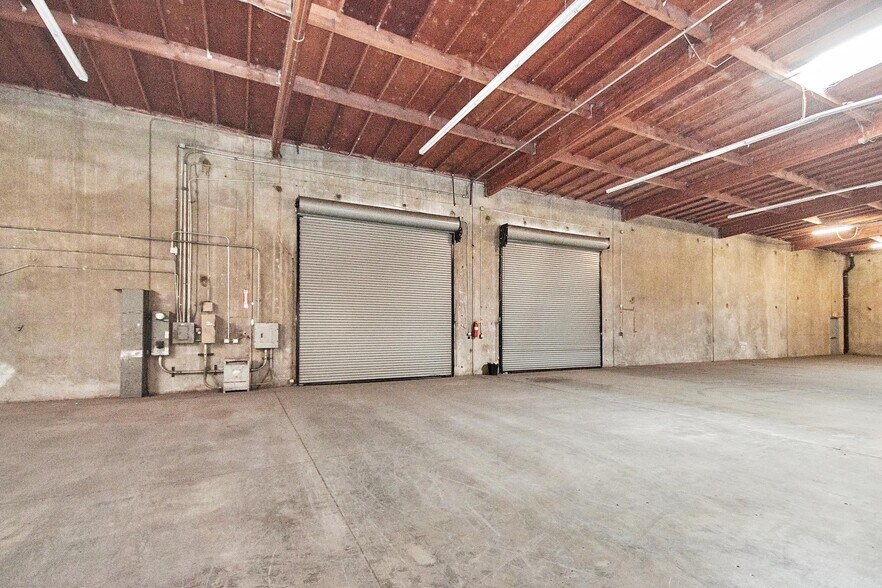 More Photos Of 6840-6846 Suva St, Bell Gardens Unknown For Lease