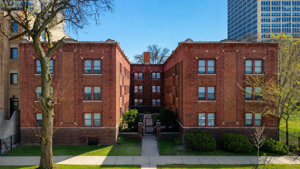 Primary Photo Of 3603-3609 S King Dr, Chicago Apartments For Sale
