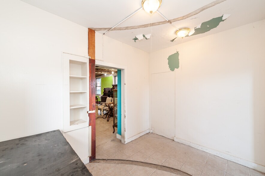 More Photos Of 71 Main St, Norwich Storefront Retail Office For Sale