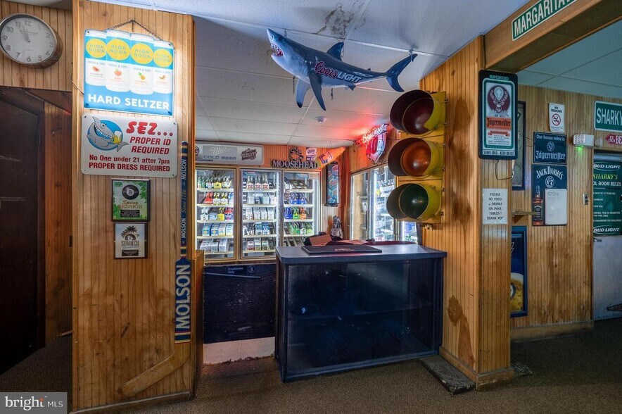More Photos Of 820 N Black Horse Pike, Williamstown Bar For Sale