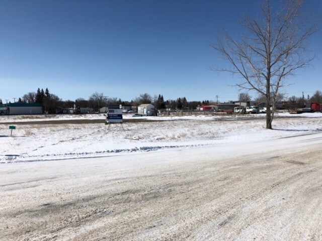 More Photos Of 515 1 St Av N, Maple Creek Land For Sale