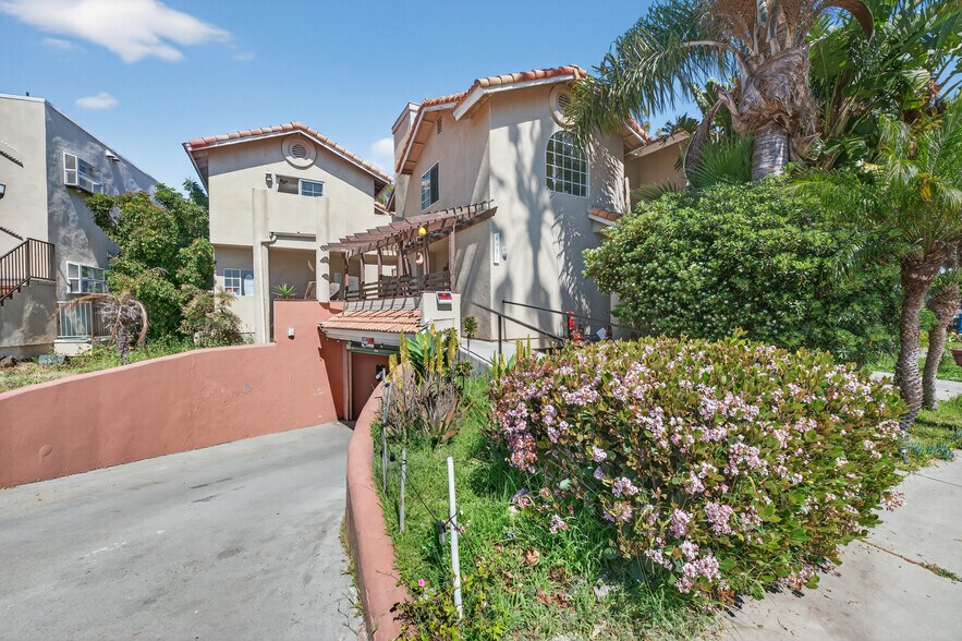 More Photos Of 4930 W Point Loma Blvd, San Diego Apartments For Sale
