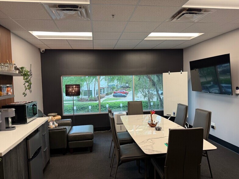 More Photos Of 6457 Hazeltine National Dr, Orlando Warehouse For Sale