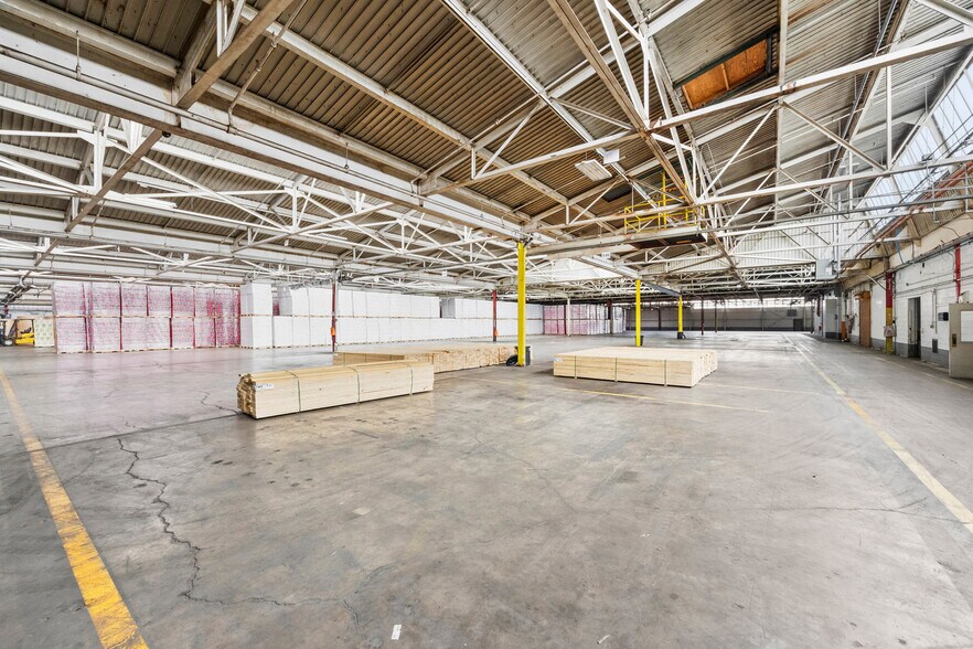 More Photos Of 294 Gambee Rd, Geneva Warehouse For Sale
