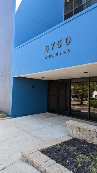 More Photos Of 6750 Antioch Rd, Merriam Office For Sale