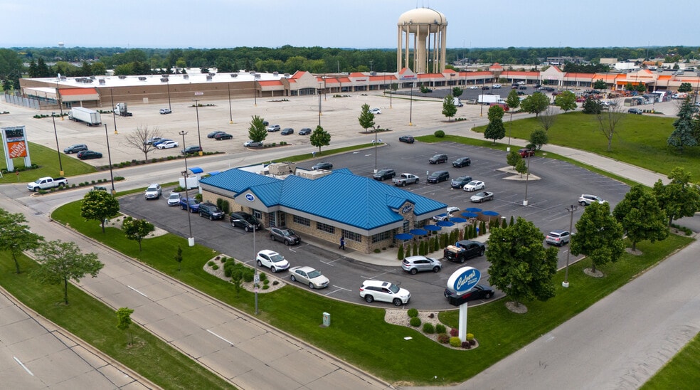 More Photos Of 2211-2417 S Green Bay Rd, Racine Unknown For Lease