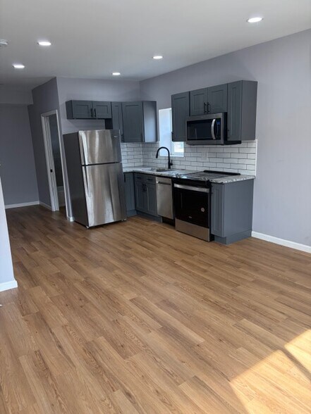 More Photos Of 786-792 Thomas Ave, Columbus Apartments For Sale