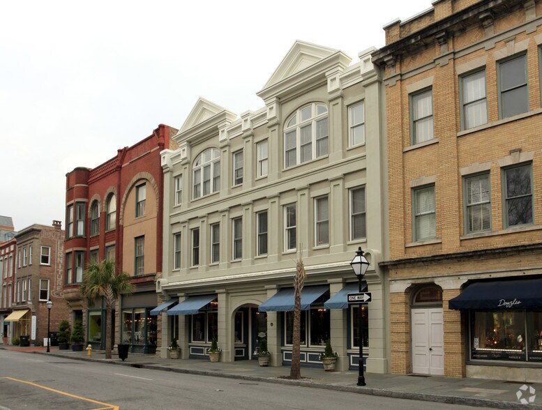More Photos Of 204 King St, Charleston Storefront Retail Residential For Lease
