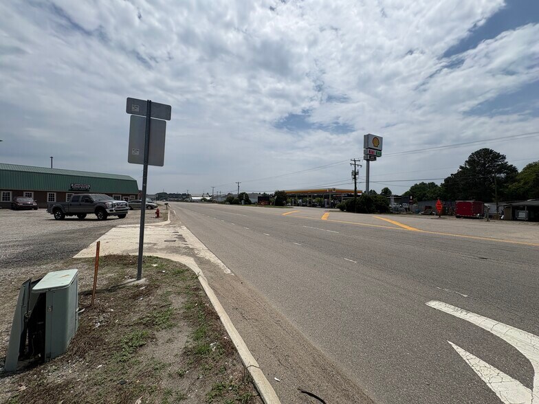More Photos Of 4700 County Dr, Disputanta General Retail For Sale