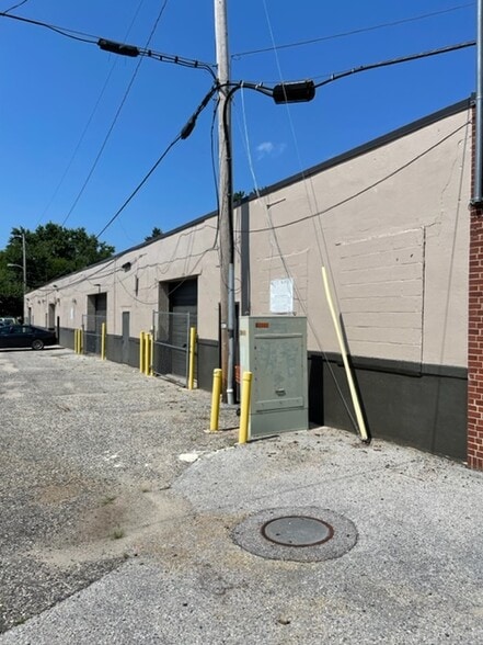 More Photos Of 4100-4112 Aquarium Pl, Baltimore Light Manufacturing For Lease