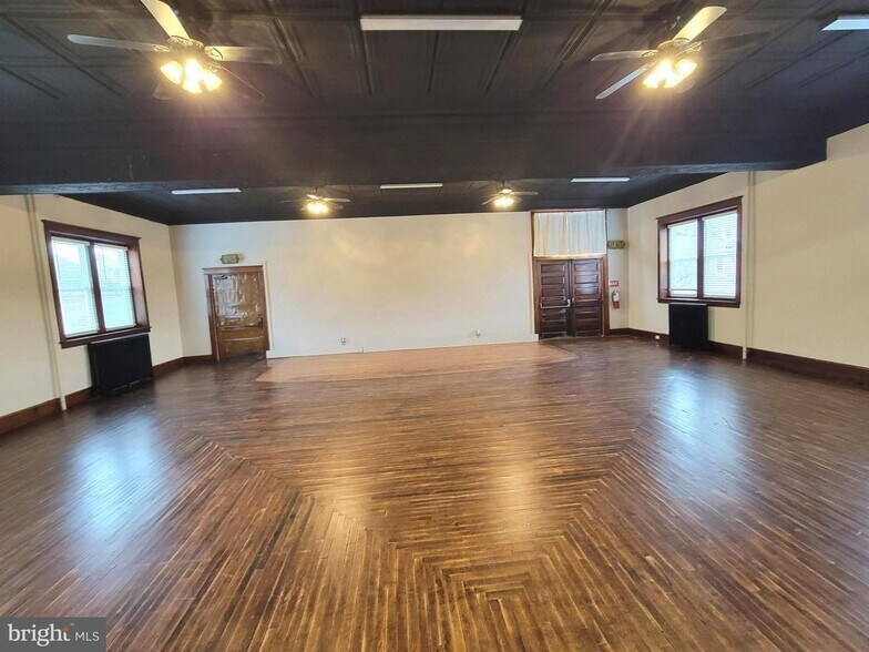 More Photos Of 35-39 E Philadelphia Ave, Boyertown Storefront Retail Residential For Lease