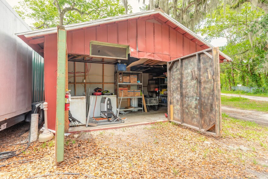More Photos Of 1001 Canal St, New Smyrna Beach Freestanding For Sale