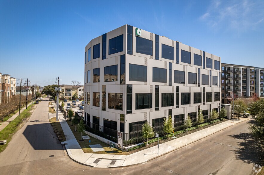 More Photos Of 190 TC Jester Blvd, Houston Office For Sale