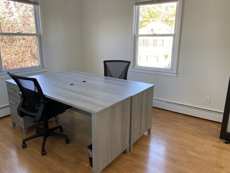 More Photos Of 22 S Maryland Ave, Port Washington Medical For Lease