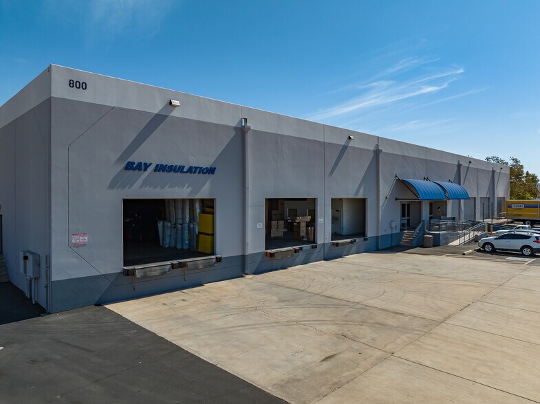 More Photos Of 800 W Fairmont Dr, Tempe Warehouse For Lease