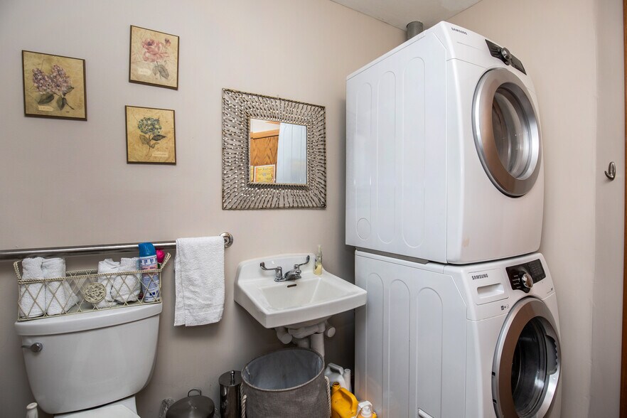 More Photos Of 11 Garden Rd, Plaistow Medical For Lease