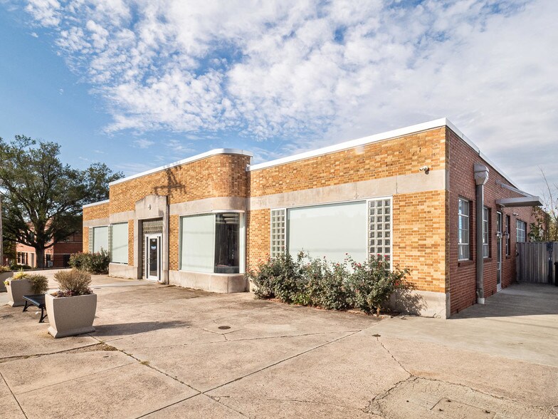 Primary Photo Of 733 Foster St, Durham Serviced Offices For Lease