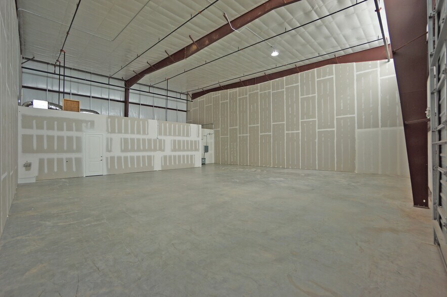 More Photos Of 26077 Nelson Way, Katy Unknown For Lease