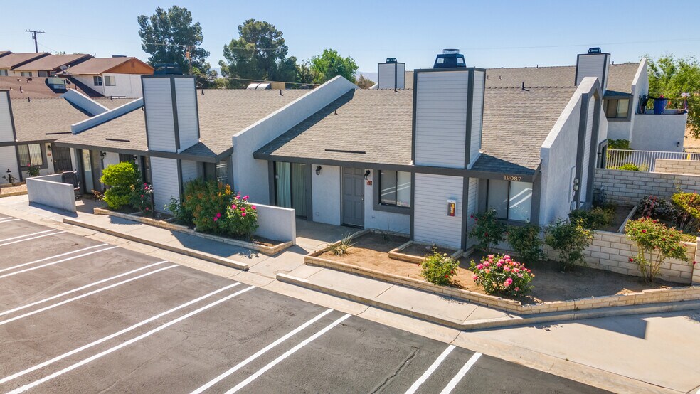 More Photos Of 19087 Allegheny Rd, Apple Valley Apartments For Sale