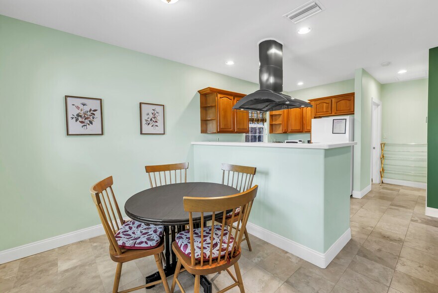 More Photos Of , Tampa Multifamily For Sale