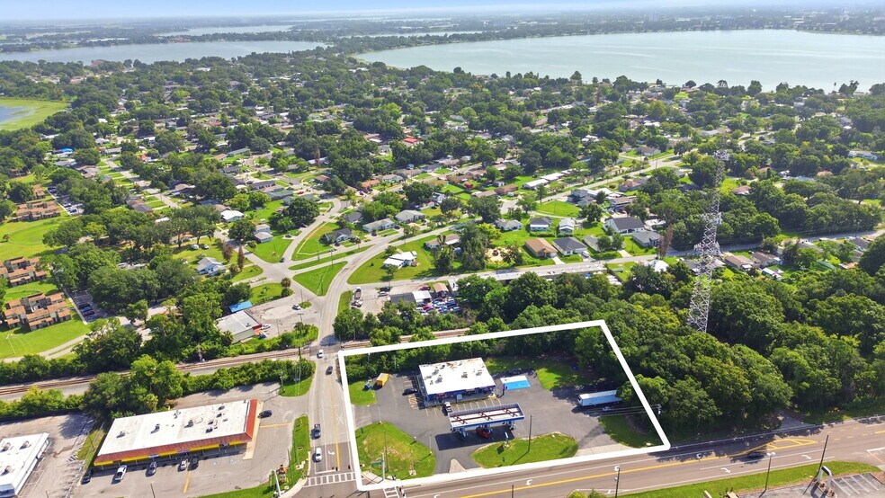 More Photos Of 2590 Recker Hwy, Winter Haven Service Station For Sale