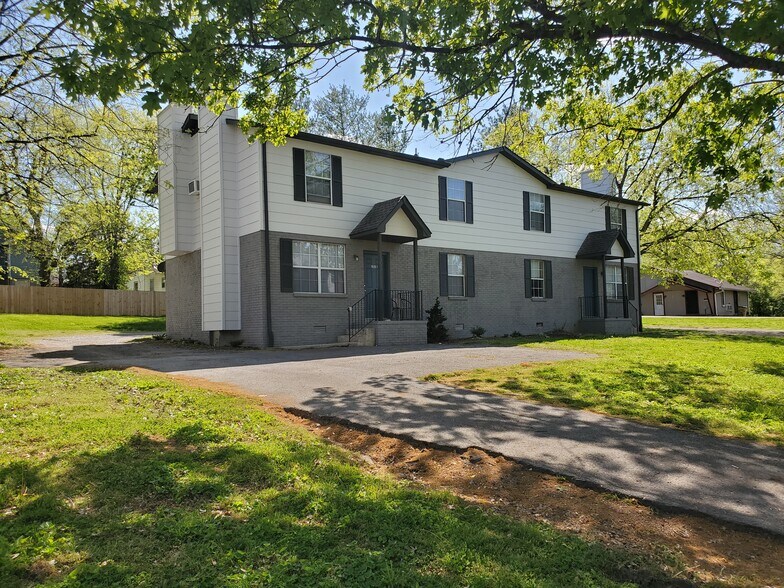Primary Photo Of 200-208 E Palestine Ave, Madison Apartments For Sale