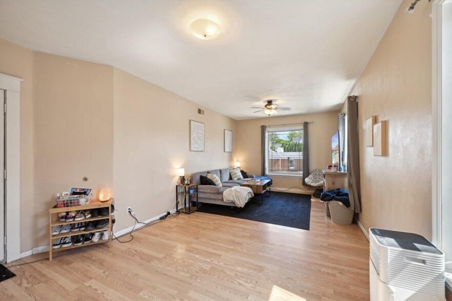 More Photos Of 108 N Main St, Edgerton Apartments For Sale