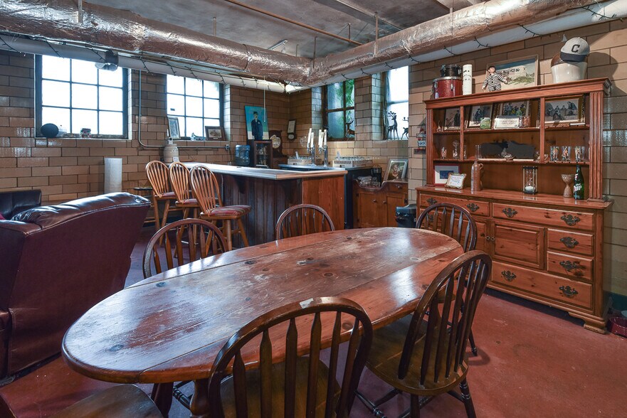More Photos Of 4403 St Clair Ave, Cleveland Coworking Space
