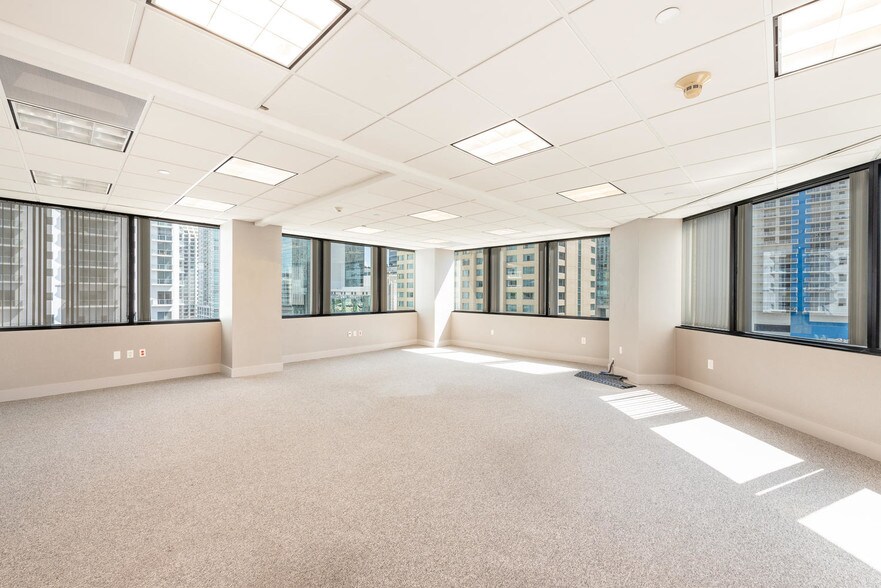 More Photos Of 1200 Brickell Ave, Miami Office For Lease
