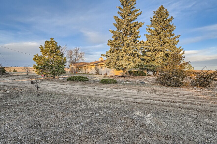 More Photos Of 754 Highway 86, Elizabeth Office For Sale