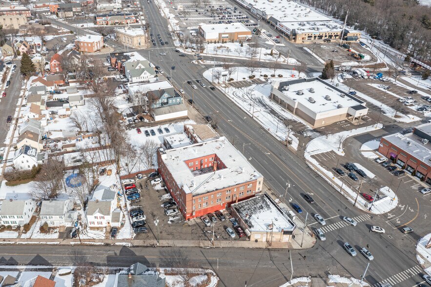 More Photos Of 1158 Dixwell Ave, Hamden Apartments For Sale