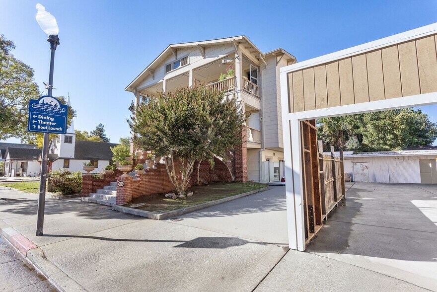 More Photos Of 815 Main St, Suisun City Apartments For Sale