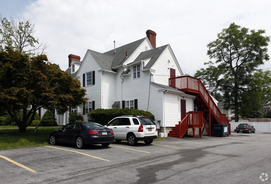 More Photos Of 3400 Garrett Rd, Drexel Hill Medical For Lease