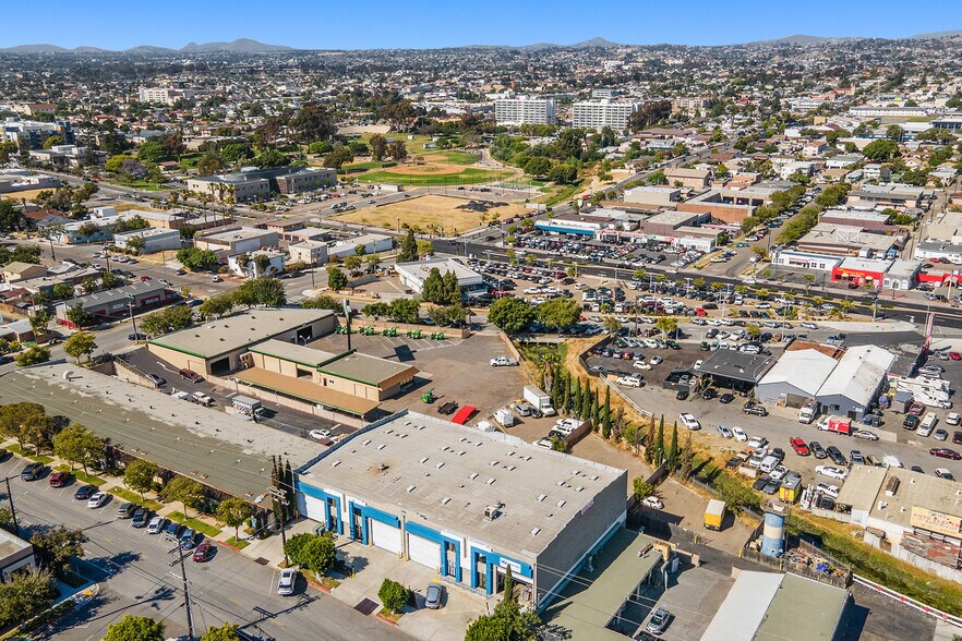 More Photos Of 1703-1705 Hoover Ave, National City Manufacturing For Lease