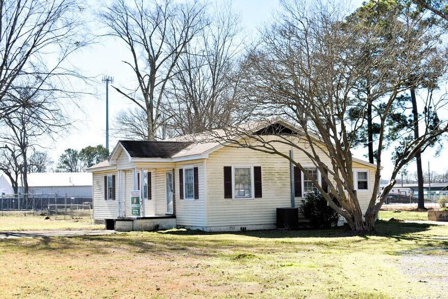 Primary Photo Of 7050 Mobile Hwy, Montgomery Industrial For Sale