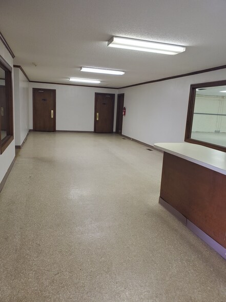 More Photos Of 1433 S Franklin St, Rocky Mount Warehouse For Sale