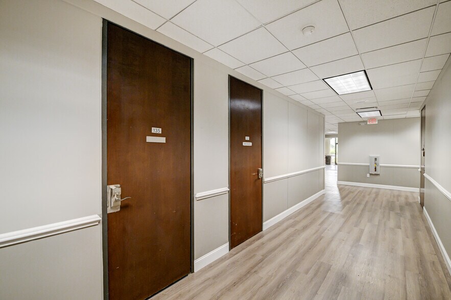 More Photos Of 9635 Southern Pine Blvd, Charlotte Coworking Space