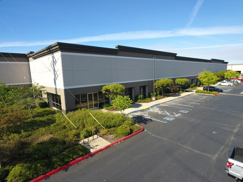 More Photos Of 1030 Winding Creek Rd, Roseville Warehouse For Lease