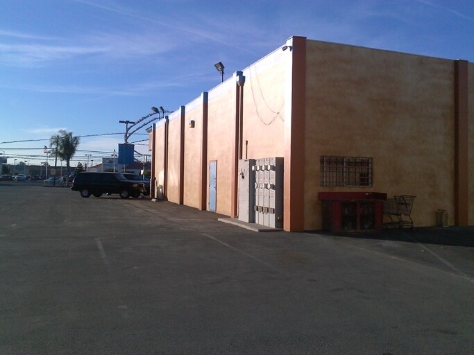 More Photos Of 401 San Felipe Rd, Hollister Auto Dealership For Lease