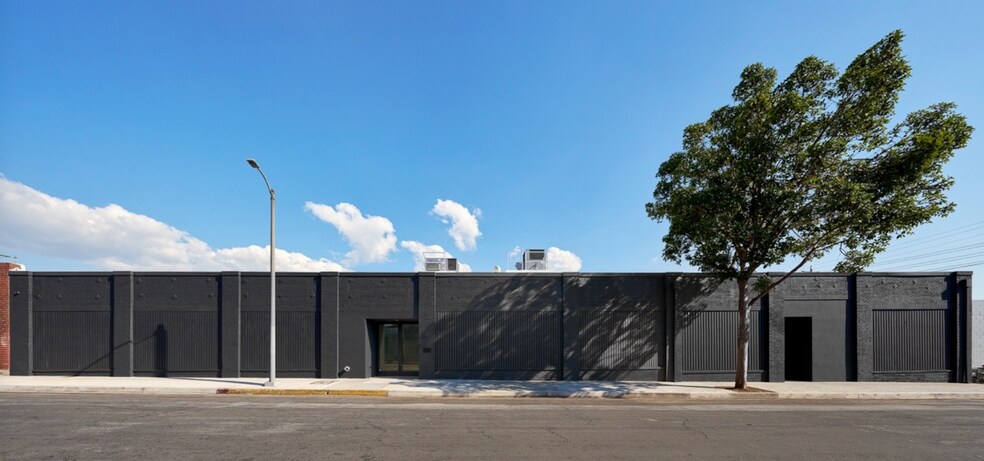 Primary Photo Of 1120 Seward St, Los Angeles Light Manufacturing For Lease